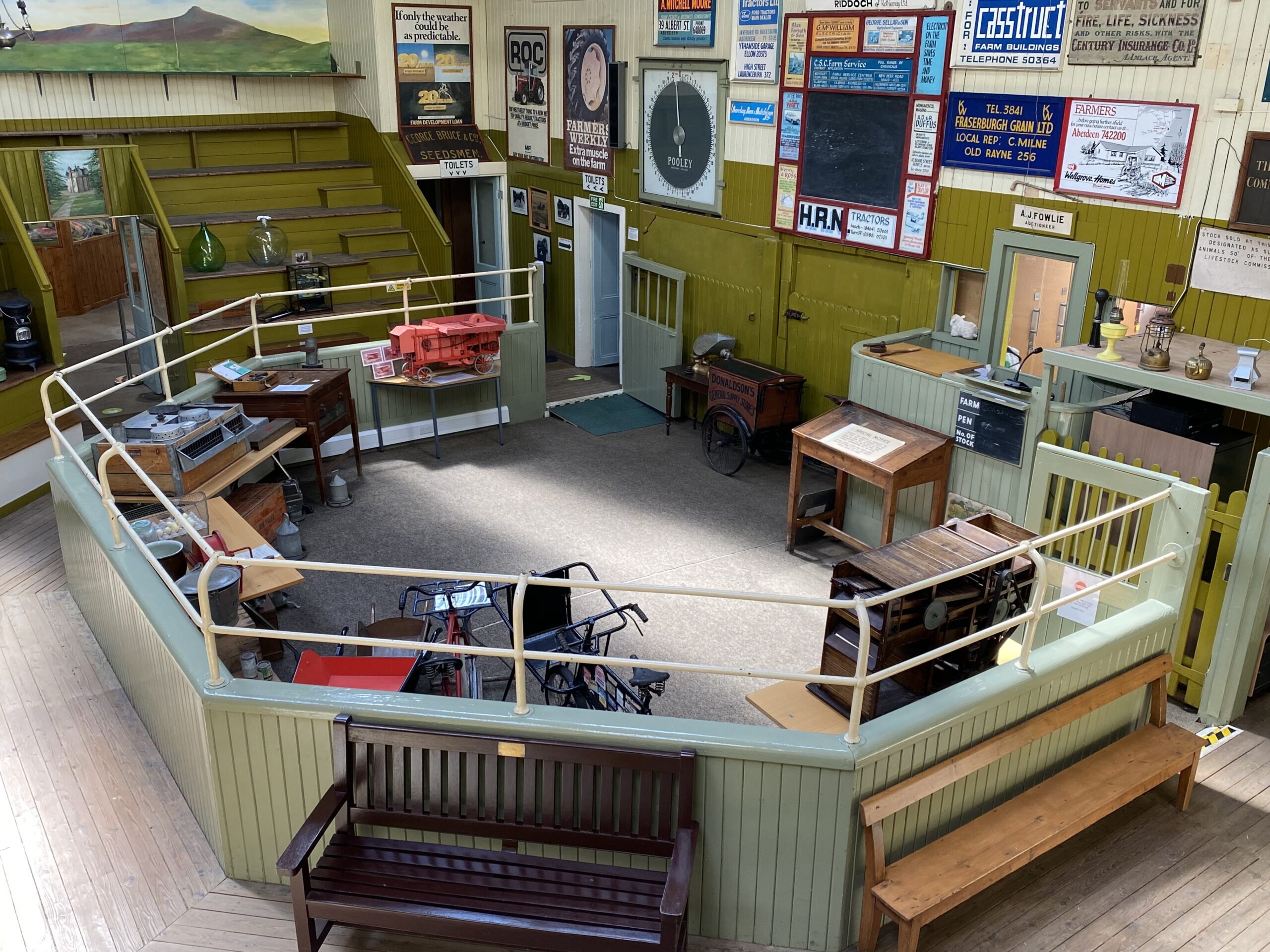 Original auction sale ring